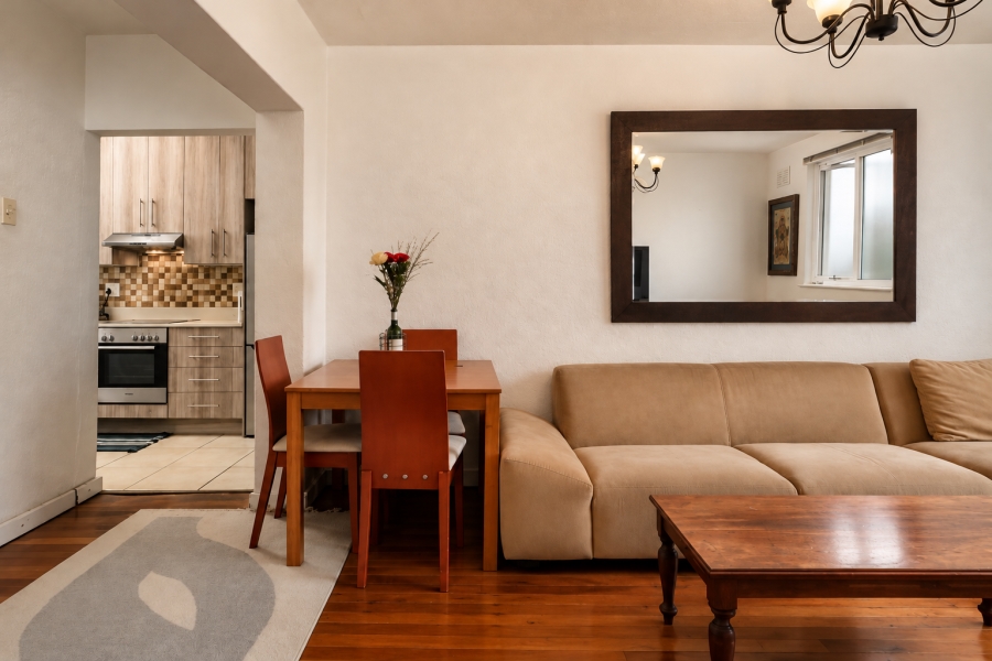 To Let 1 Bedroom Property for Rent in Green Point Western Cape